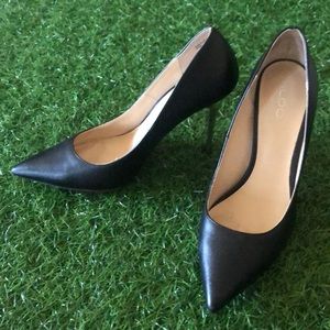 Aldo black pointed heels shoe